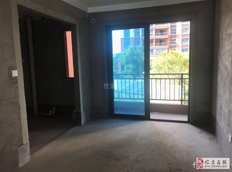 临泉碧桂园4室2厅1卫93万元